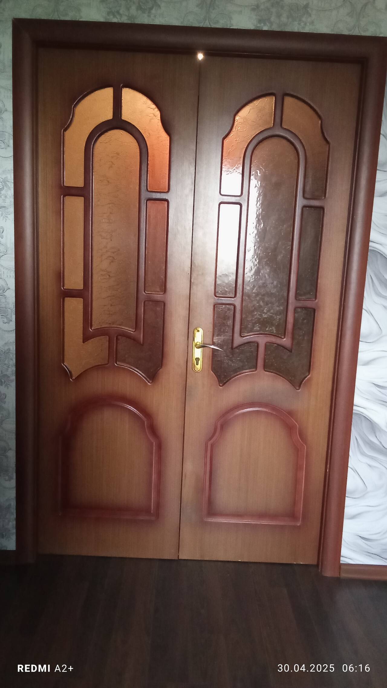 Отдам бесплатно двери в Москве фото 3 Для дома и дачи Москва