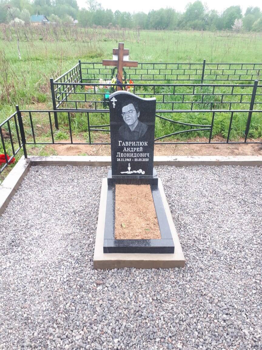 Благоустройство мест захоронений в Луге фото 6 Услуги Луга