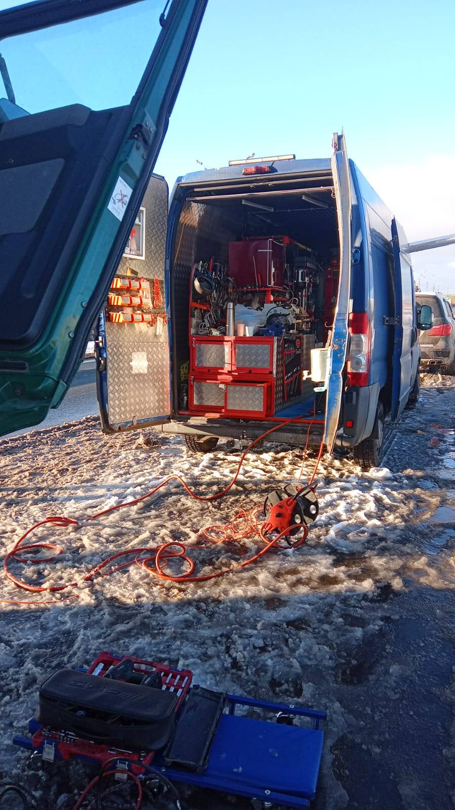 Выездной ремонт грузовых автомобилей/легковых, автобусов, прицепов. в Москве фото 5 Услуги Москва