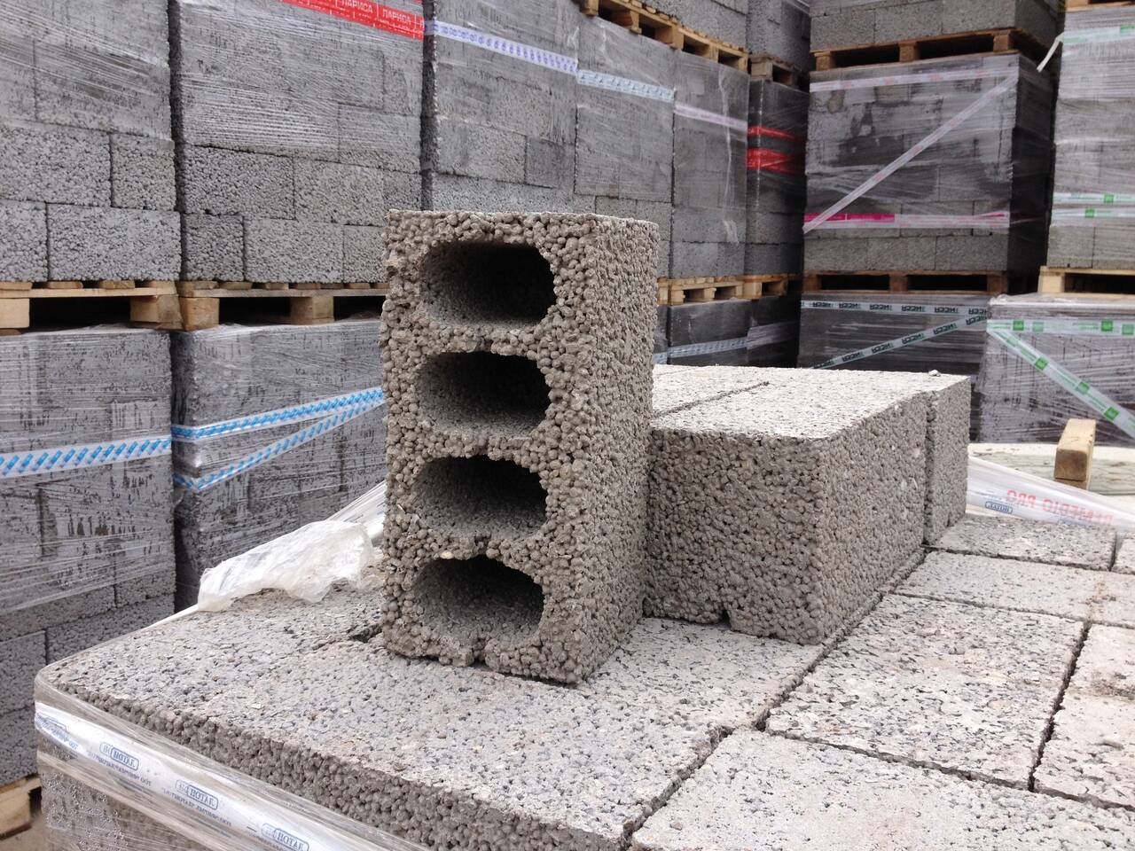 Керамзитоблок 4х-пустотный (390-188-190 мм)