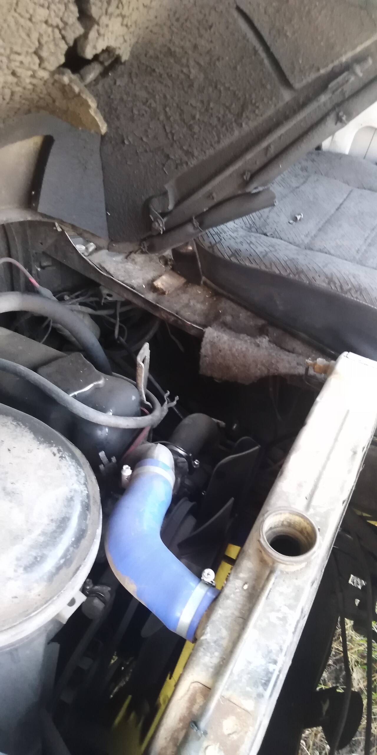 Продается УАЗ 39094 2.9 MT в Тулуне фото 3 Транспорт Тулун