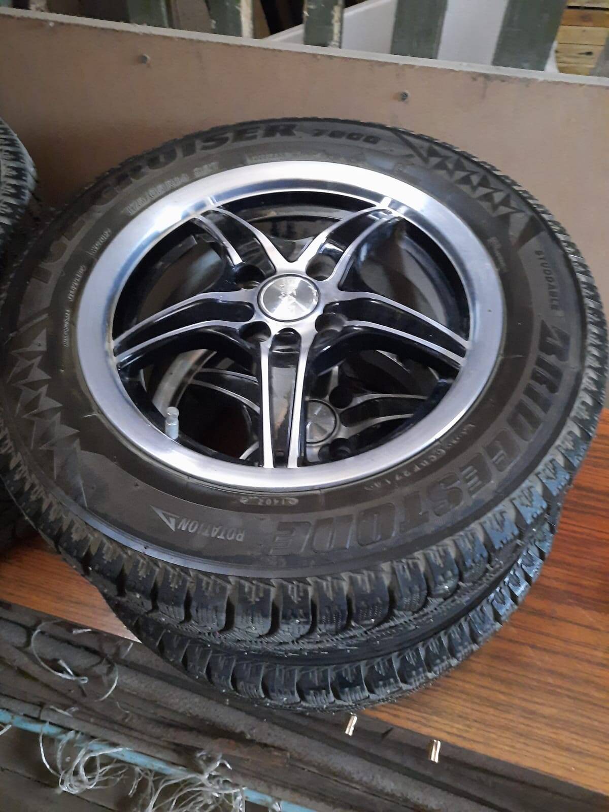 Продам колеса б\у