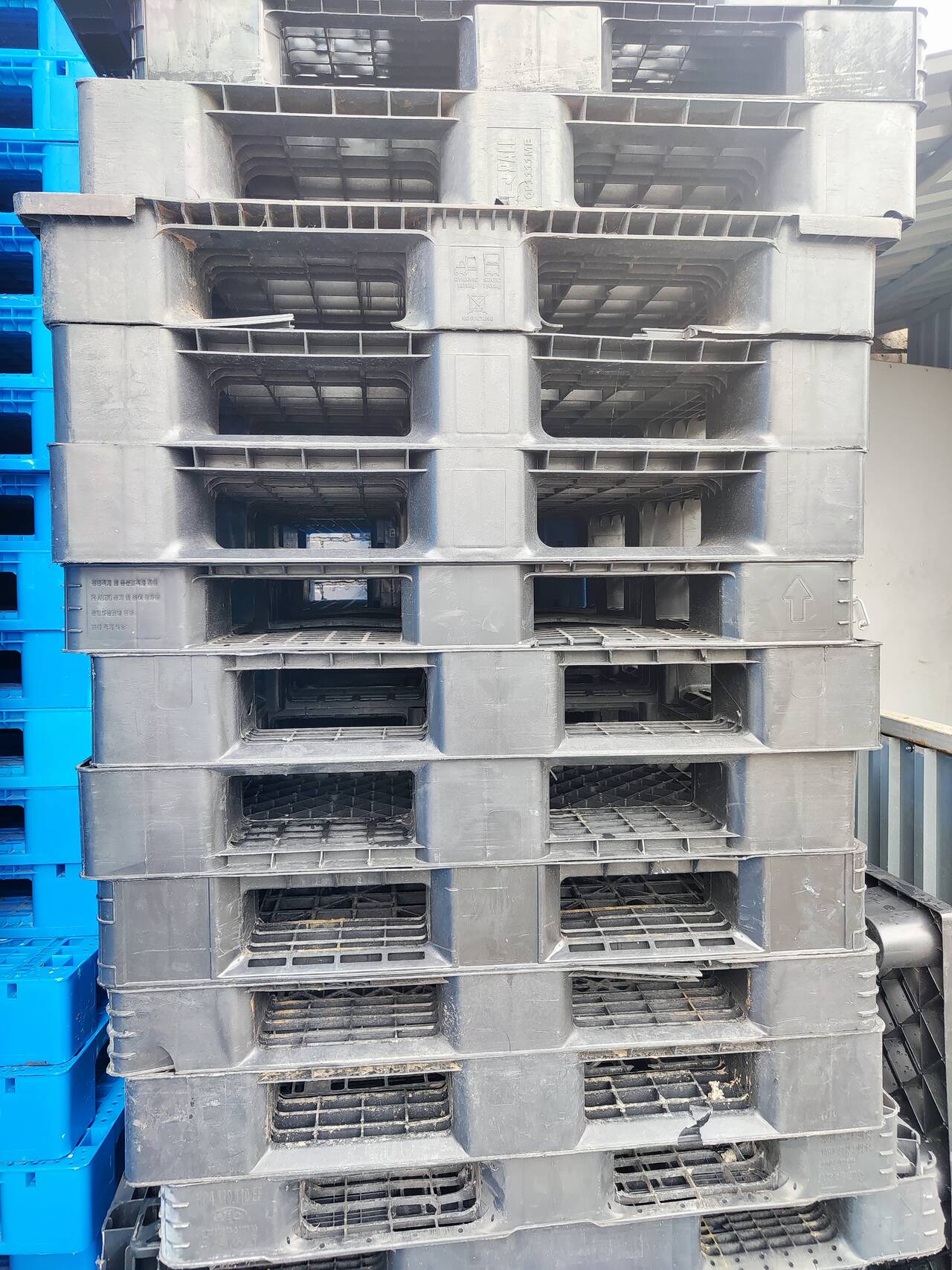 Паллеты,поддоны пластиковые,тара многоразовая в Ульяновске фото 3 Для дома и дачи Ульяновск