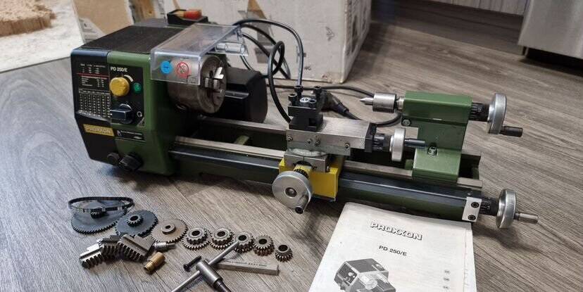 Настольный Токарный станок Proxxon PD250/E в Кирове (Кировская область) фото 3 Услуги Киров (Кировская область) Настольный Токарный станок Proxxon PD250/E в Кирове (Кировская область) фото 3 Услуги Киров (Кировская область)