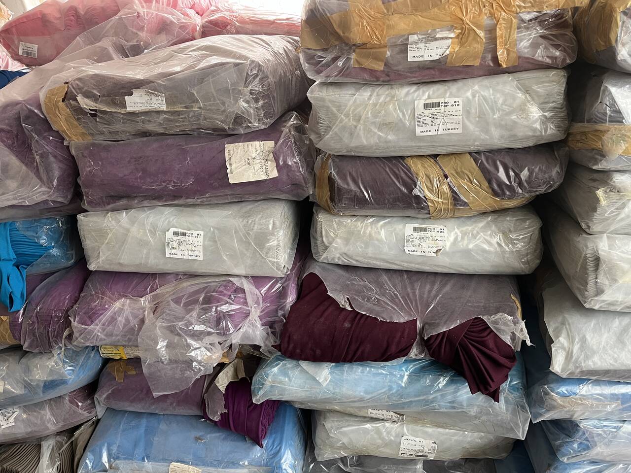 Скупка ткани и фурнитуры по всей рф  во Владимире фото 3 Работа Владимир