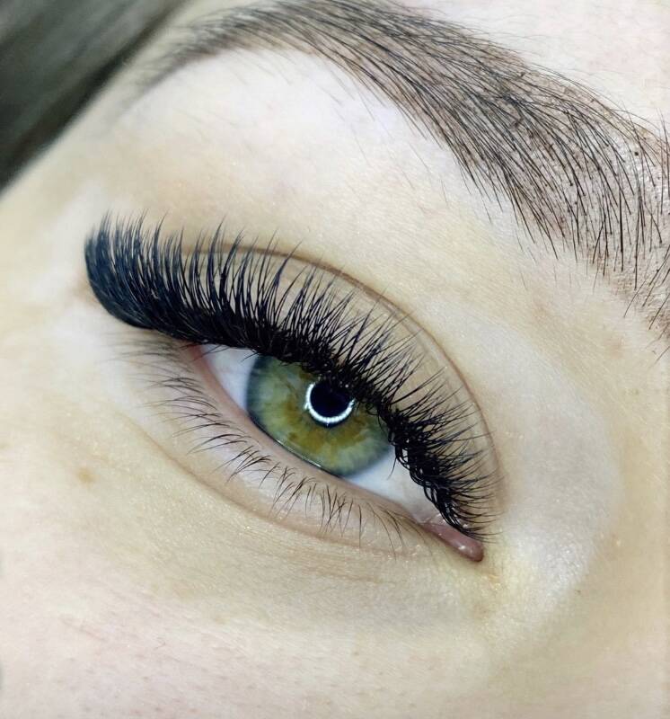 Наращивание ресниц