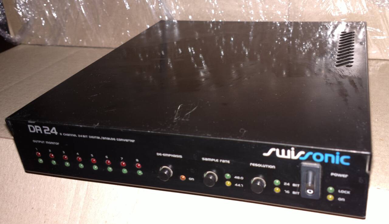 Конвертер  Swissonic DA24  б/у