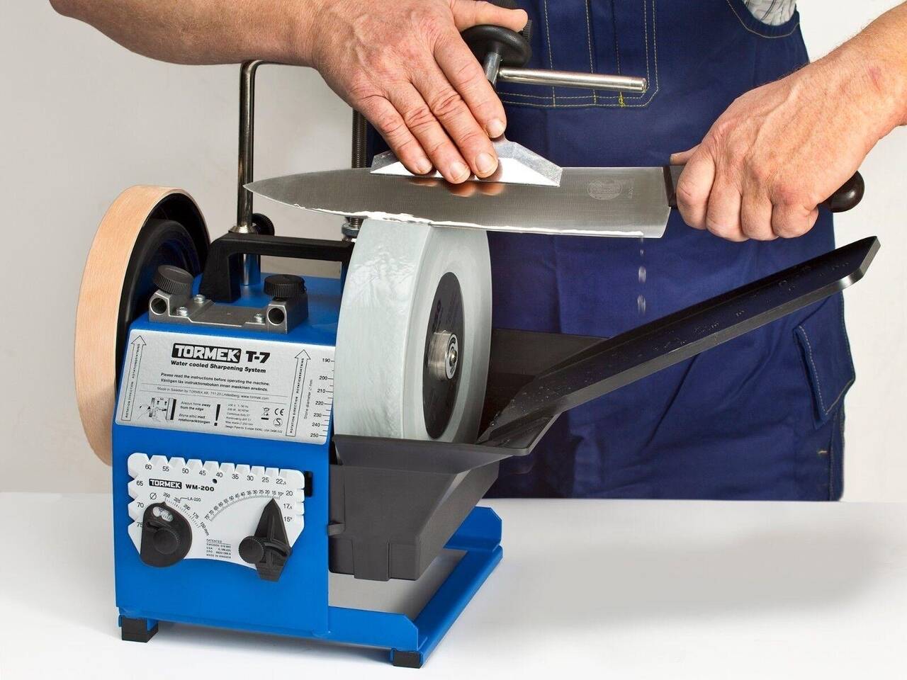 Изготовление ключей, заточка режущих инструментов, запись на Флешки  в Комсомольске-на-Амуре фото 2 Услуги Комсомольск-на-Амуре