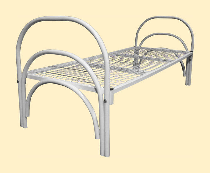 Для рабочих реализуем металлические кровати в бытовки