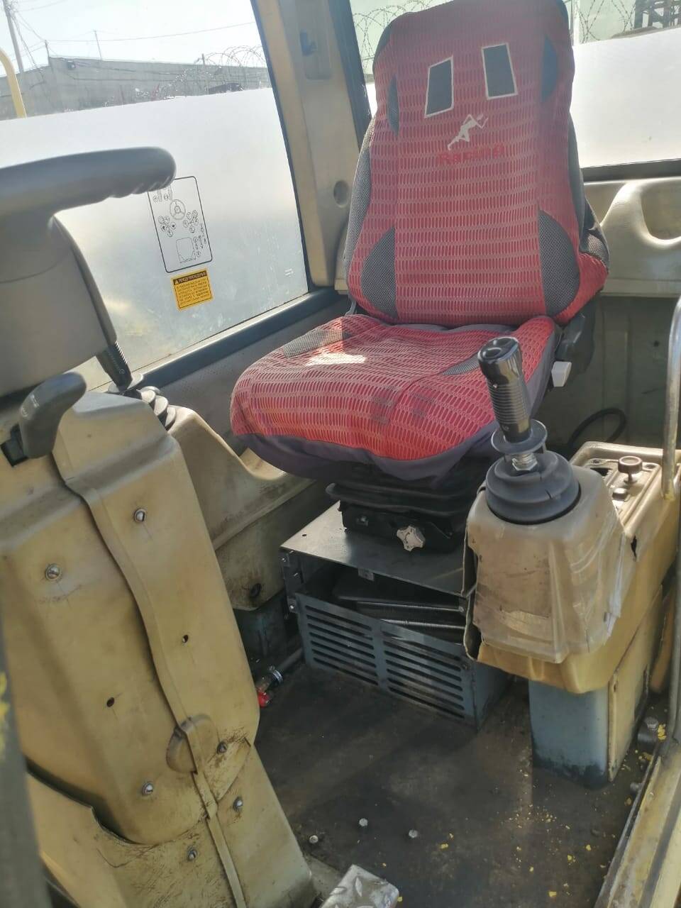 Продается экскаватор Твэкс ЕК-14-60 в Усть-Илимске фото 3 Транспорт Усть-Илимск