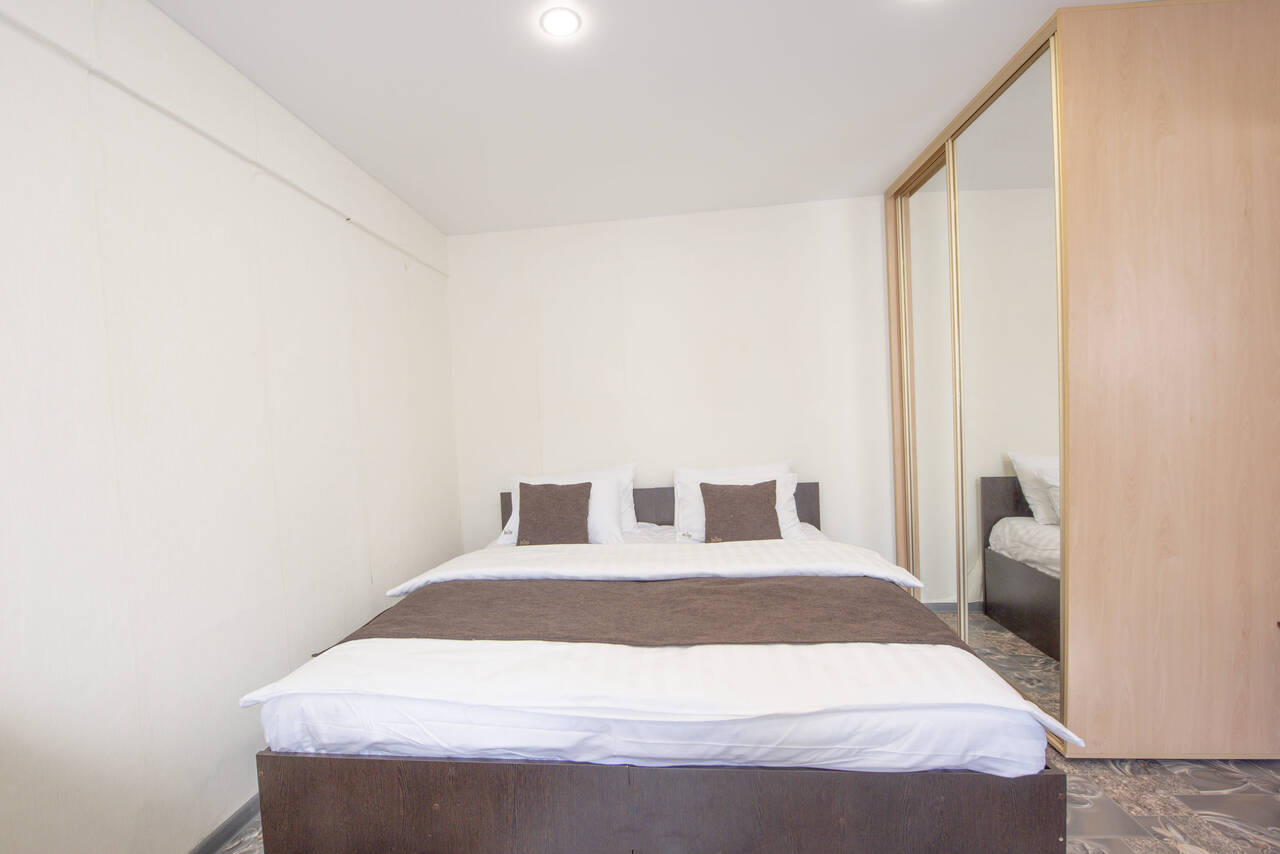 InnDays Свердлова, 43а