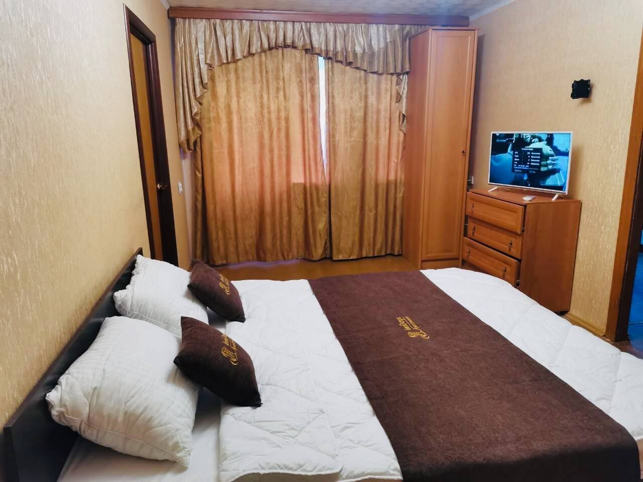 InnDays Свердлова, 44а