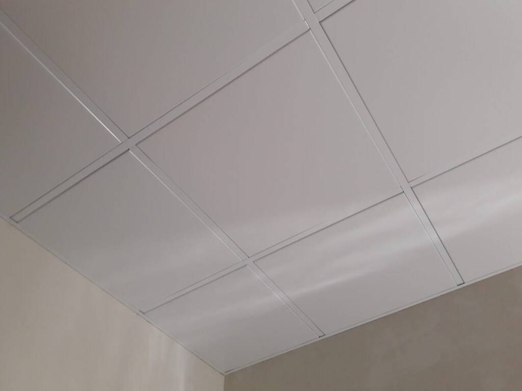Потолок кассетный армстронг 600х600 белый в Челябинске фото 2 Для дома и дачи Челябинск