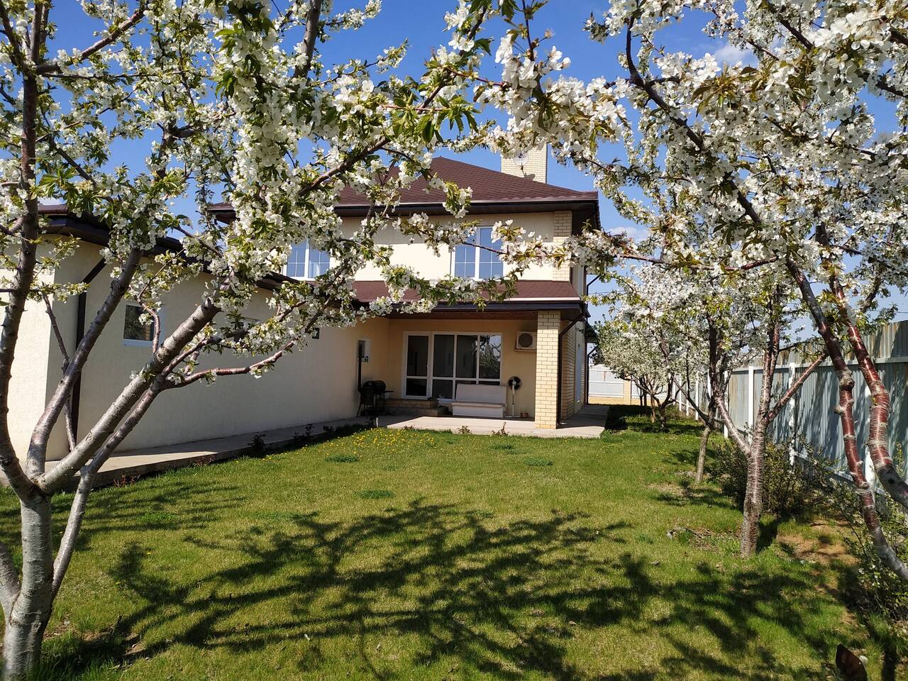 Продаётся дом общей площадью 600 м2, с участком 40 соток.  в Волгограде фото 3 Недвижимость Волгоград