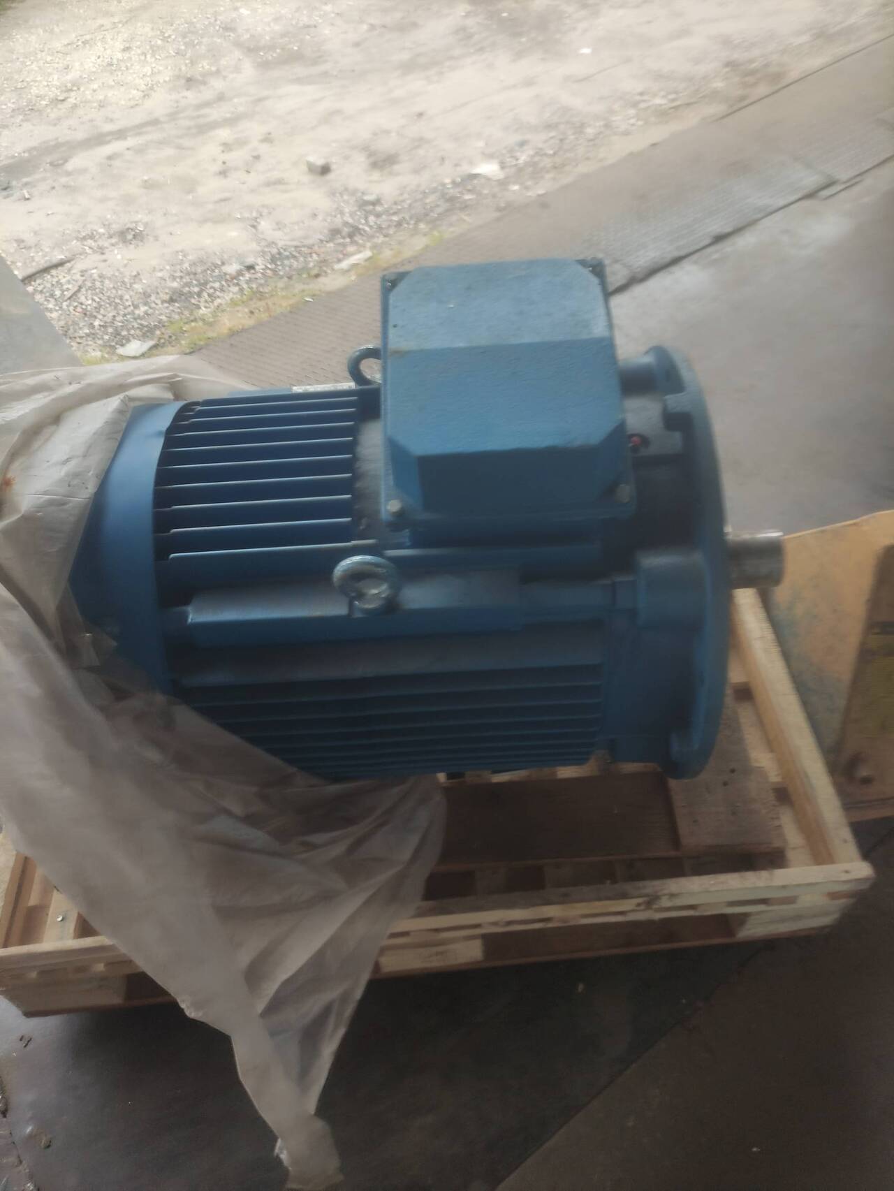 Электродвигатель 55 кВт 1000 об/мин во Владимире фото 2 Бытовая электроника Владимир