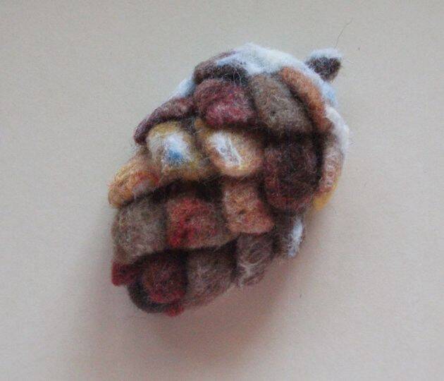 брошь - шишка в Новочебоксарске фото 3 Личные вещи Новочебоксарск