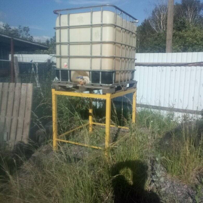 Подставка под Еврокуб 1 метр