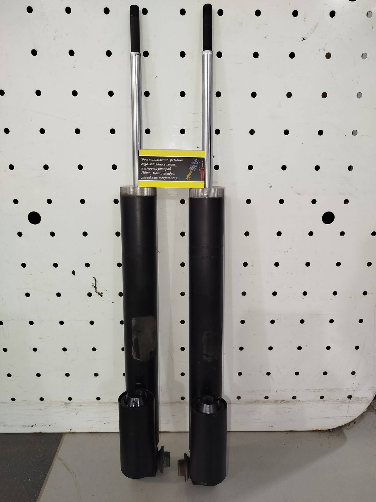 Амортизатор LAND ROVER L322 задний прав лев в Краснодаре фото 2 Транспорт Краснодар Амортизатор LAND ROVER L322 задний прав лев в Краснодаре фото 2 Транспорт Краснодар