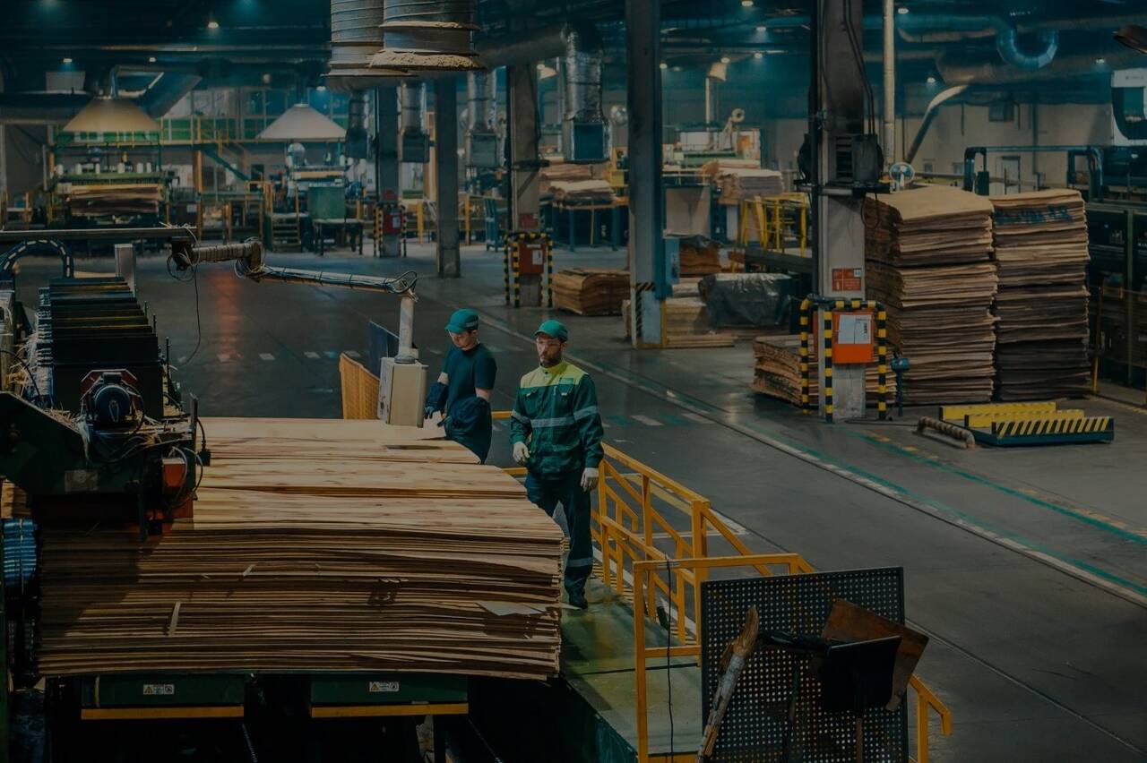 Работа в Энеме. Требуются рабочие на производство фанеры. в Адыгейске фото 4 Работа Адыгейск