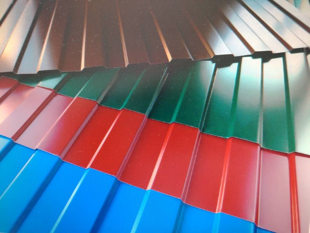 Профнастил для забора и крыши