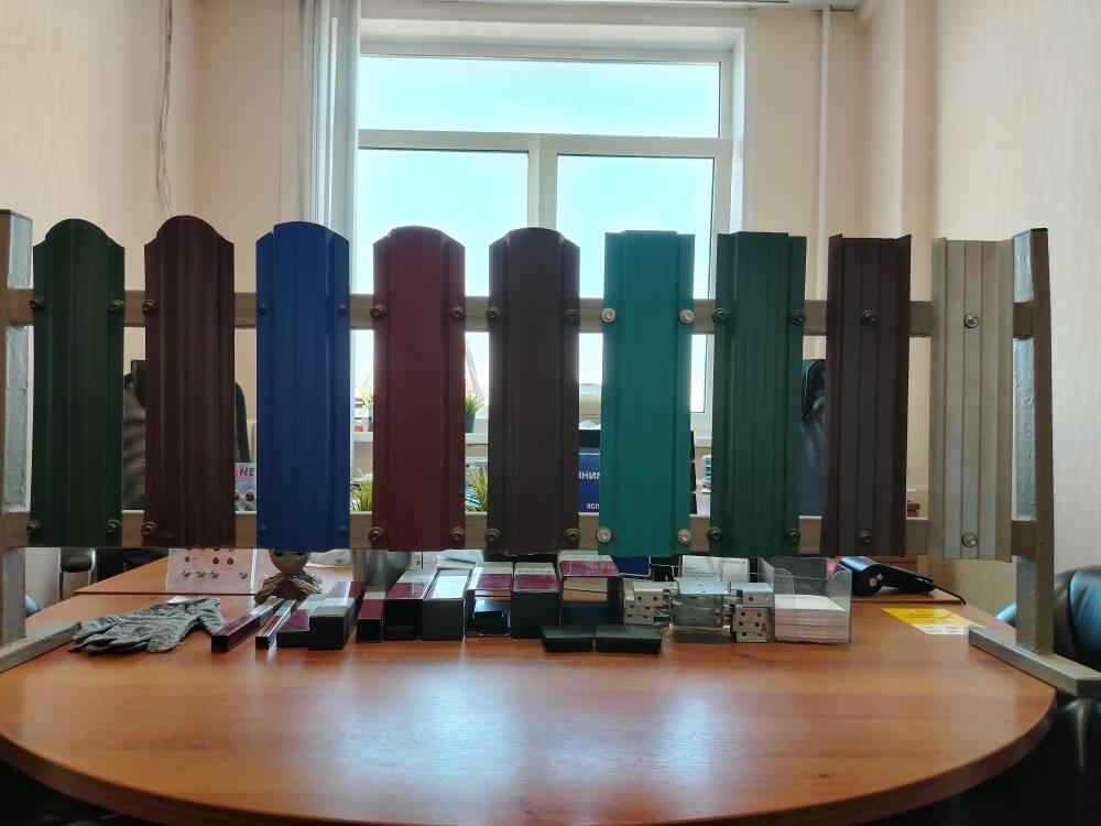 Профнастил для забора и крыши в Кирове (Кировская область) фото 2 Услуги Киров (Кировская область)