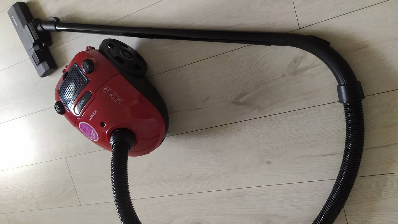 Продам пылесос Scarlett