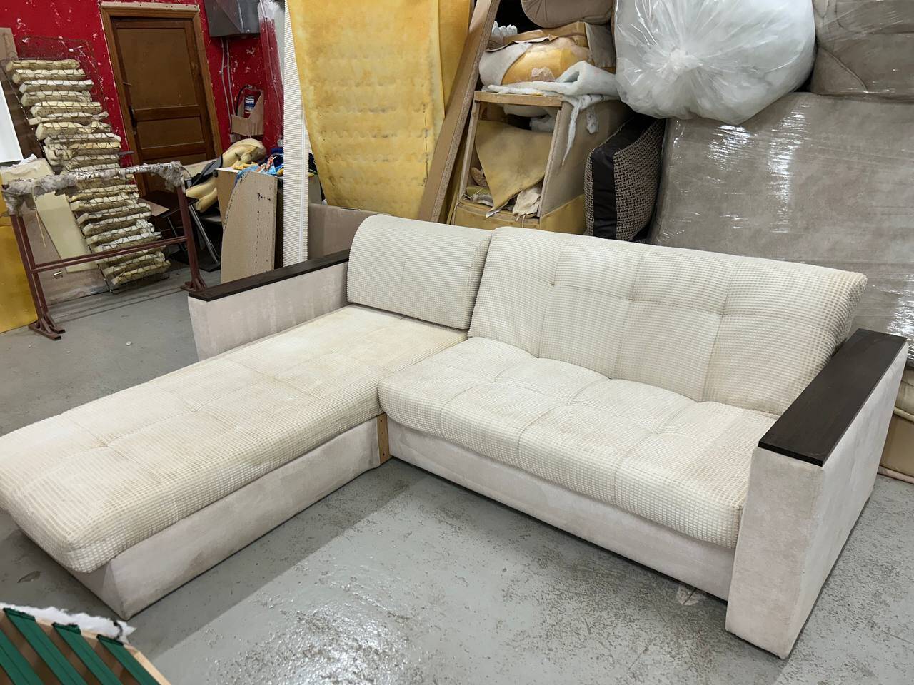 Химчистка мягкой мебели, кресел , стульев 