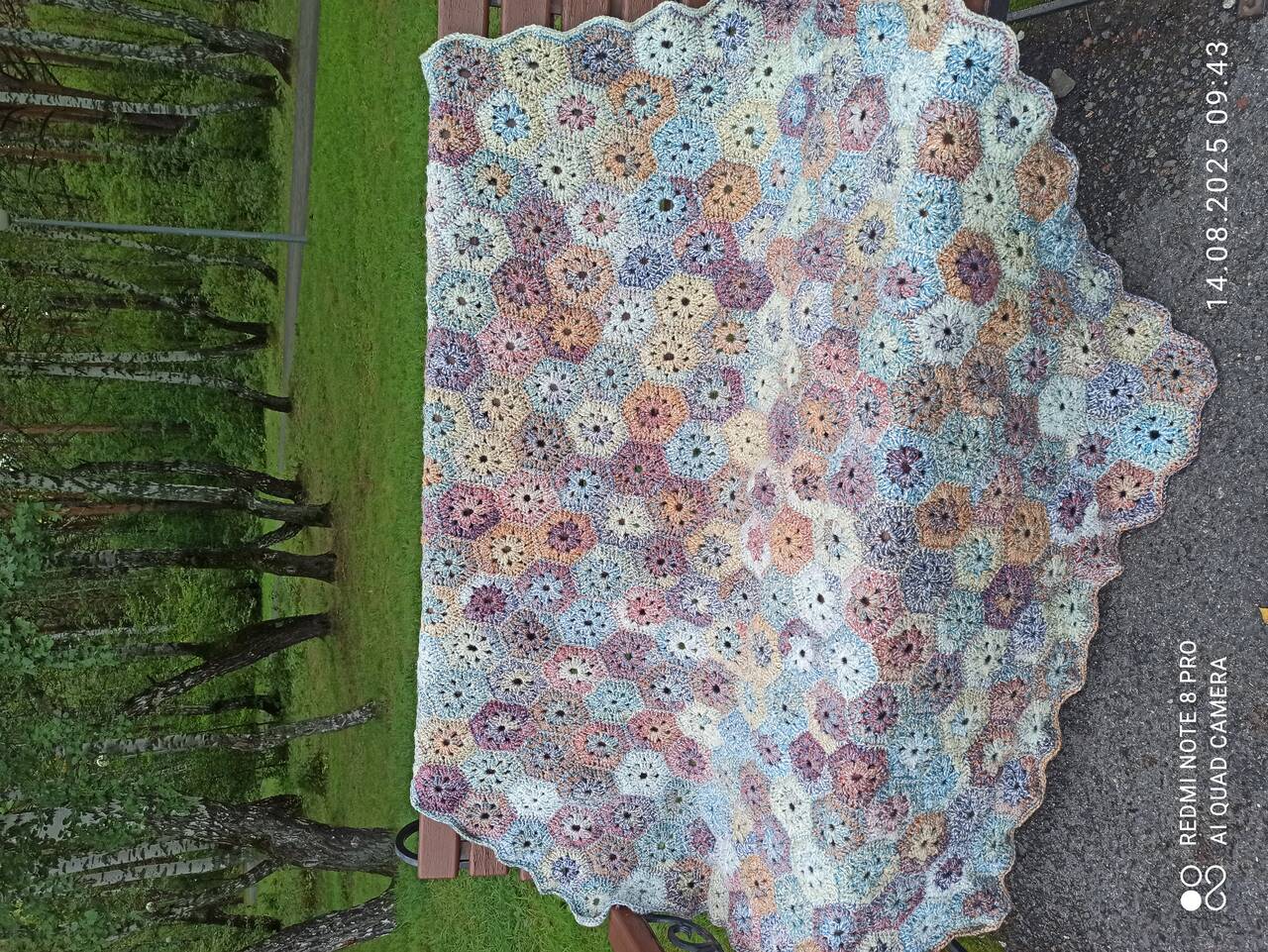 Плед ручного вязания.  в Тюмени фото 3 Для дома и дачи Тюмень