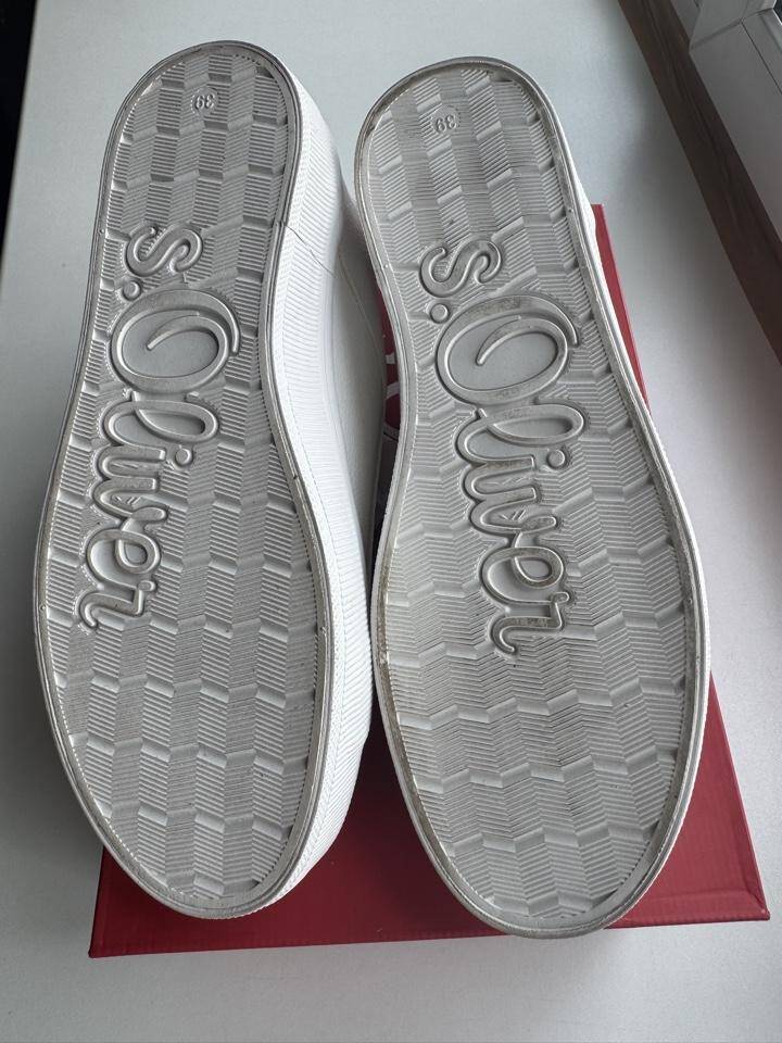 Кроссовки Oliwer белые женские 39 размер кожзам Германия Китай платформа 4 см качество супер под кожу мгякие удобные в Москве фото 7 Личные вещи Москва