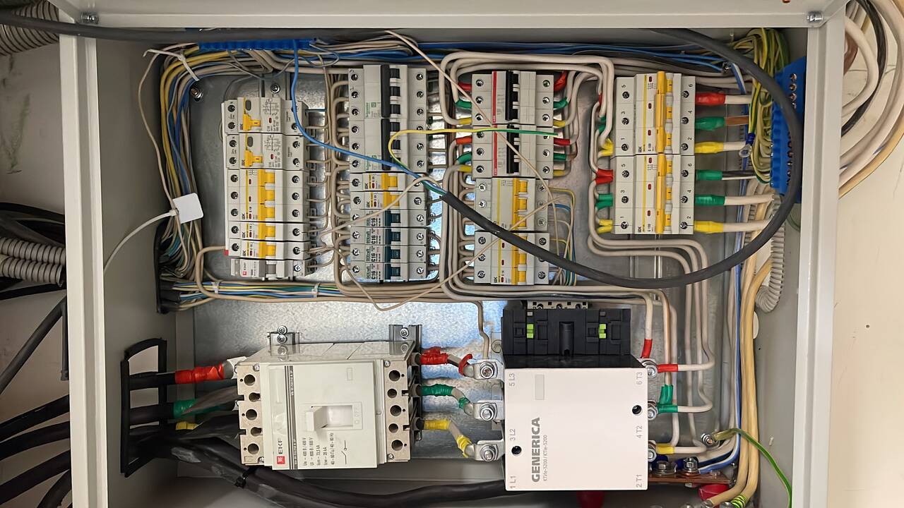 Электро монтажные работы в Москве фото 3 Услуги Москва