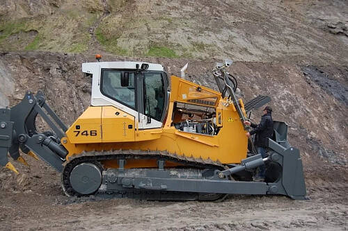 Запчасти на спецтехнику Liebherr, Бульдозеры, Экскаваторы. в Санкт-Петербурге фото 7 Транспорт Санкт-Петербург
