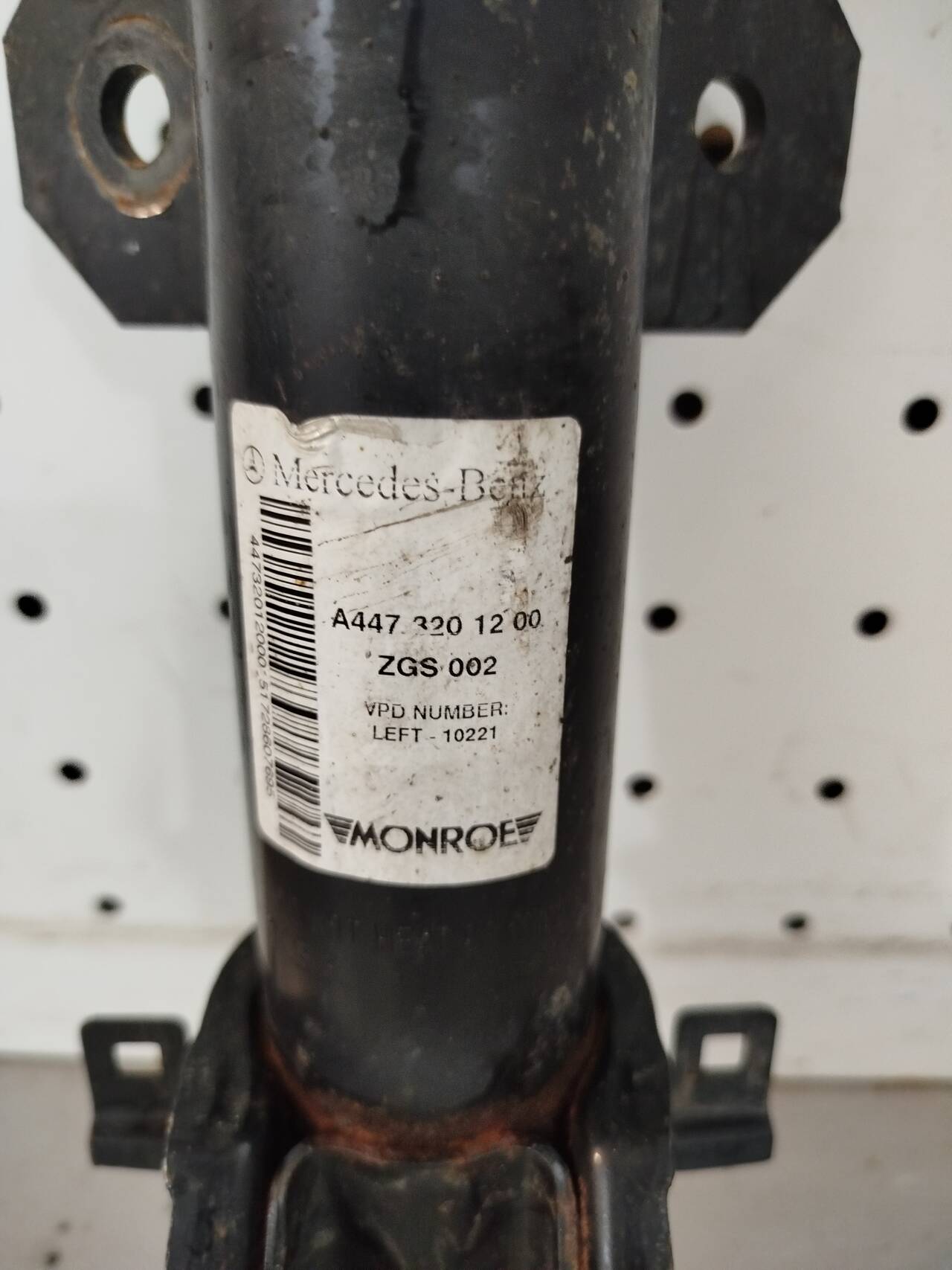 Амортизатор Mercedes Benz 447 передний прав лев в Краснодаре фото 2 Транспорт Краснодар Амортизатор Mercedes Benz 447 передний прав лев в Краснодаре фото 2 Транспорт Краснодар