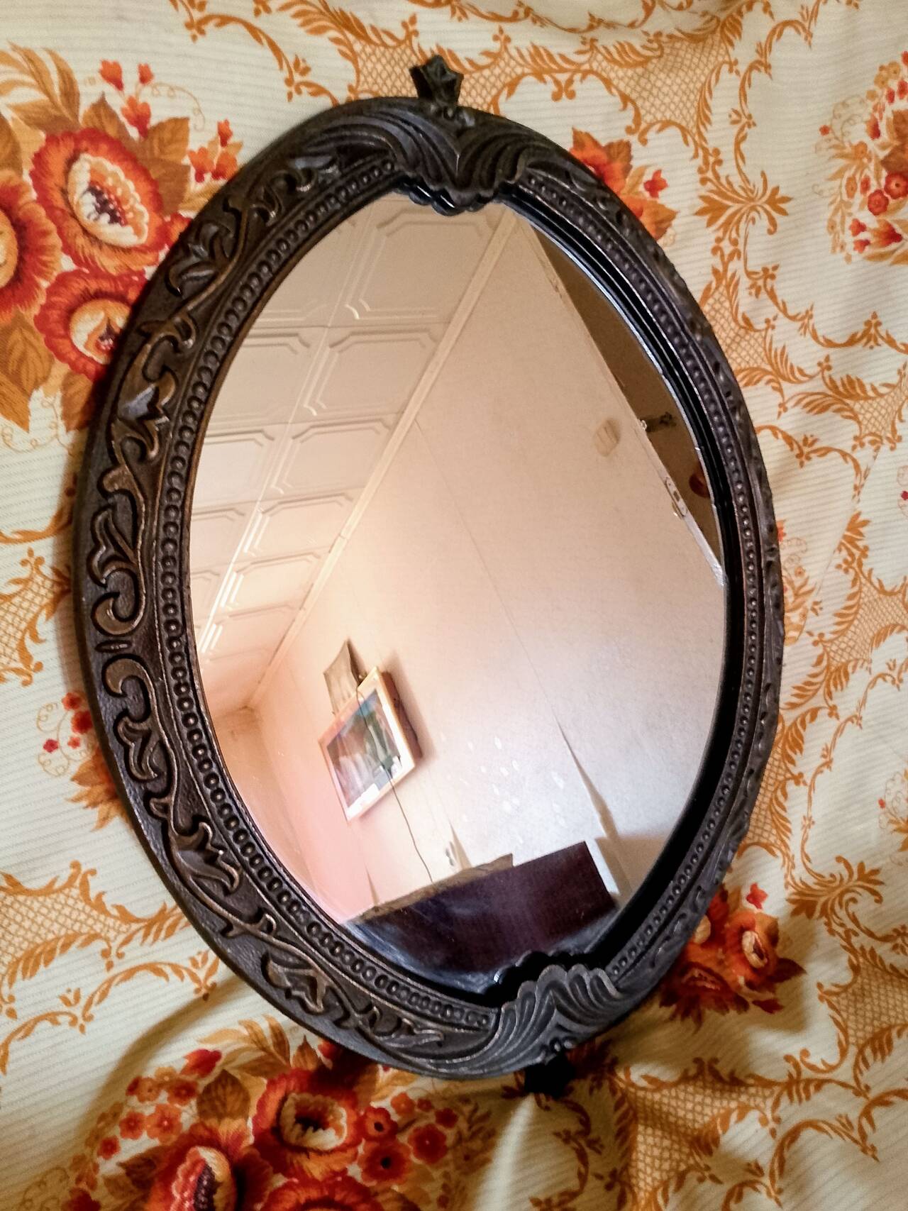 Продаю настенное овальное зеркало производство СССР в Камышине фото 2 Для дома и дачи Камышин Продаю настенное овальное зеркало производство СССР в Камышине фото 2 Для дома и дачи Камышин