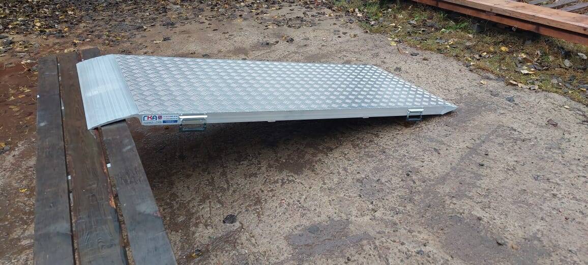 Переносной погрузочный мост ГКА 5.200.100.2/4KM   в Челябинске фото 6 Транспорт Челябинск