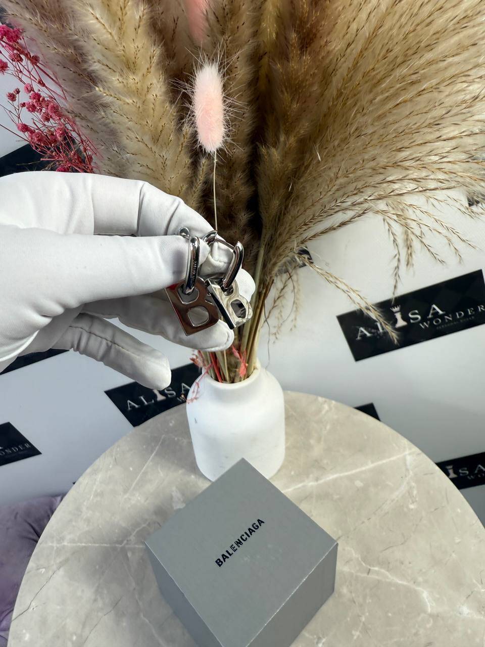 Серьги Balenciaga  в Санкт-Петербурге фото 3 Личные вещи Санкт-Петербург