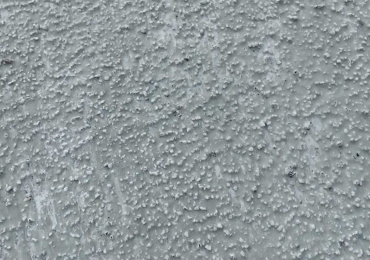 RTmix R1 противоскользящее напольное защитное покрытие, высокостойкое к истиранию (G1) и агрессивным средам, на цементной основе, паропроницаемое.