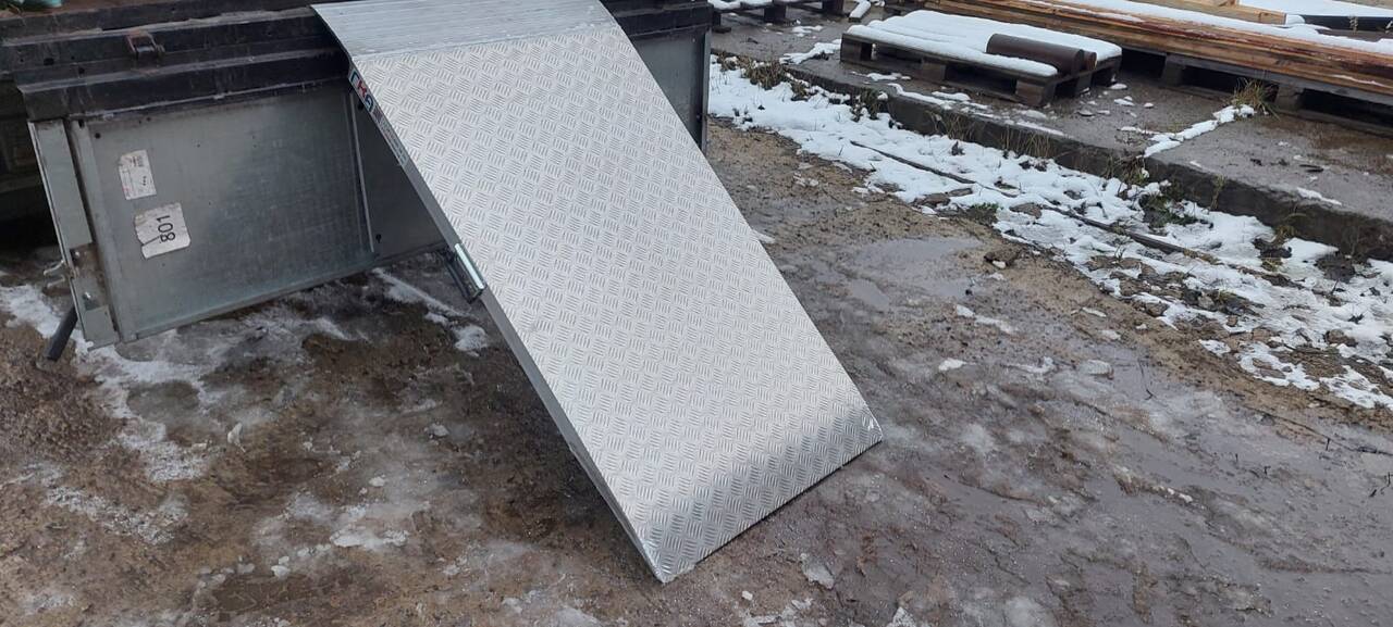 Погрузочный мост ГКА 5.200.80.2/4MГ 