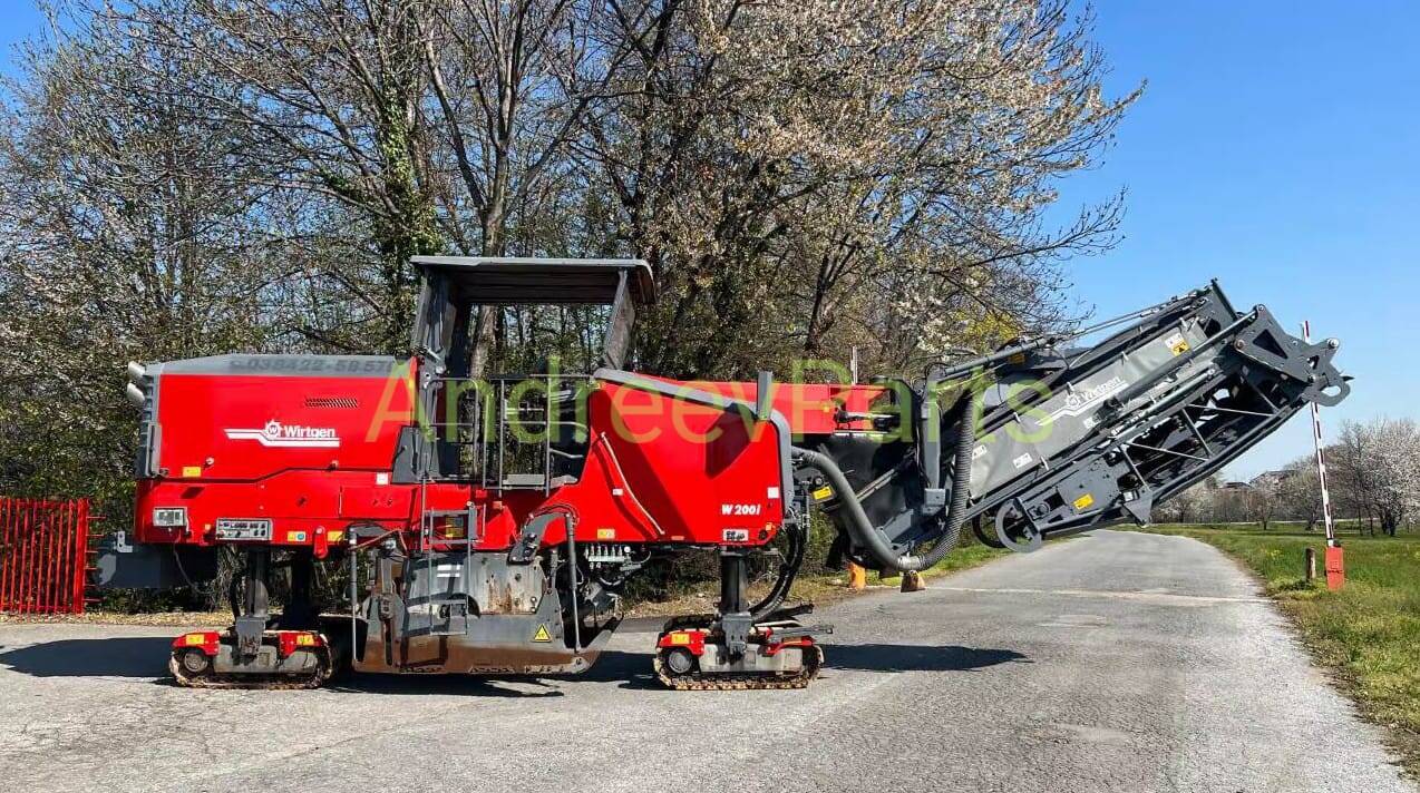 Дорожная фреза WIRTGEN W 200 (2016 г.в.) в Санкт-Петербурге фото 2 Транспорт Санкт-Петербург Дорожная фреза WIRTGEN W 200 (2016 г.в.) в Санкт-Петербурге фото 2 Транспорт Санкт-Петербург