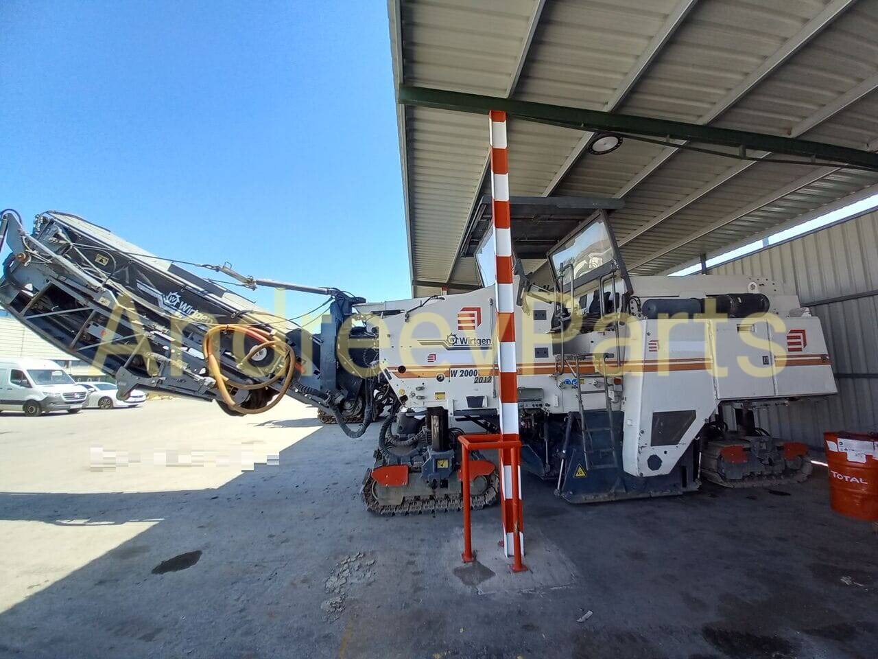 Дорожная фреза Wirtgen W2000, 2008 г.в. в Санкт-Петербурге фото 2 Транспорт Санкт-Петербург Дорожная фреза Wirtgen W2000, 2008 г.в. в Санкт-Петербурге фото 2 Транспорт Санкт-Петербург
