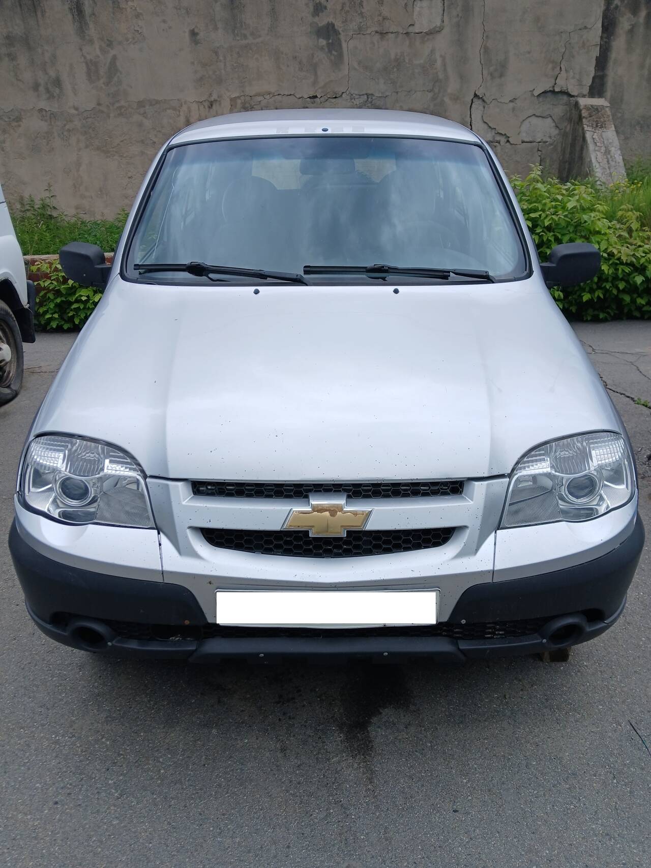 Продается CHEVROLET NIVA 1.7 MT