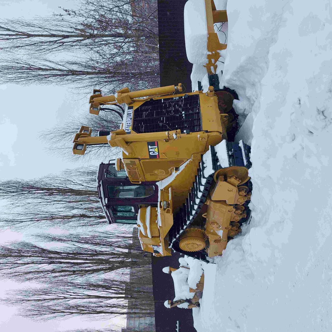 Организация продает бульдозер CAT D9R отличном состоянии 