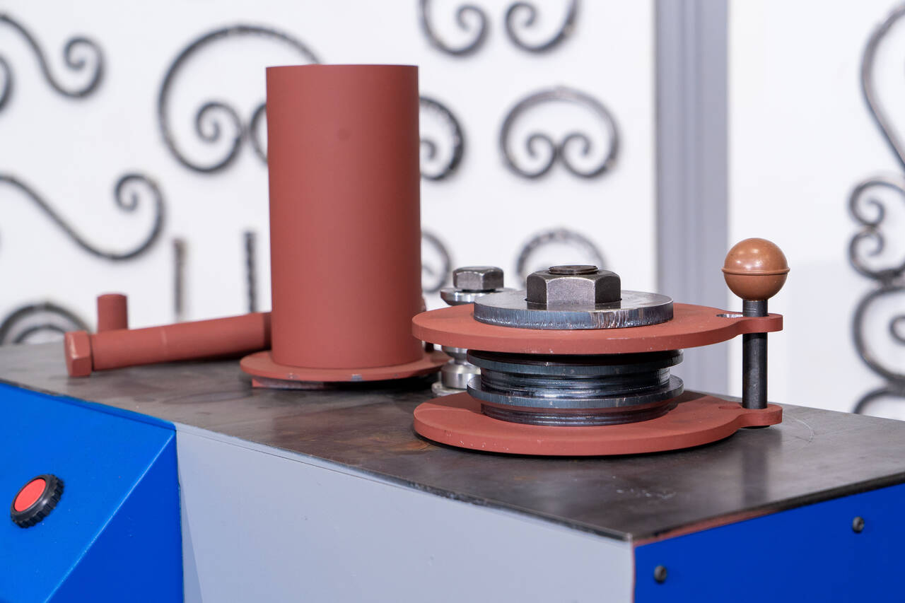 Станок для холодной ковки «Профи-2ЭМ» в Туле фото 7 Услуги Тула