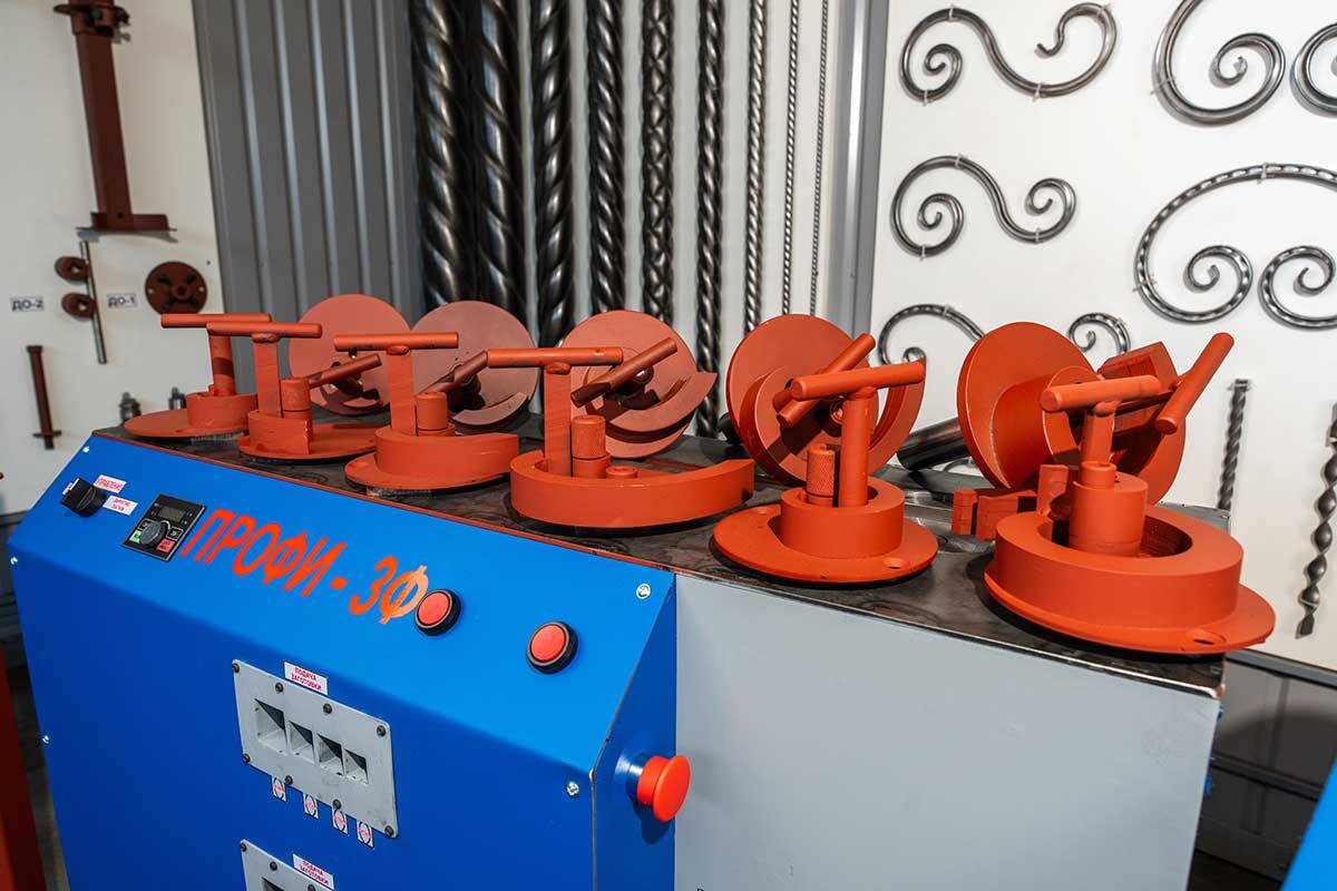 Станок для холодной ковки «Профи-3Ф» в Хабаровске фото 3 Услуги Хабаровск