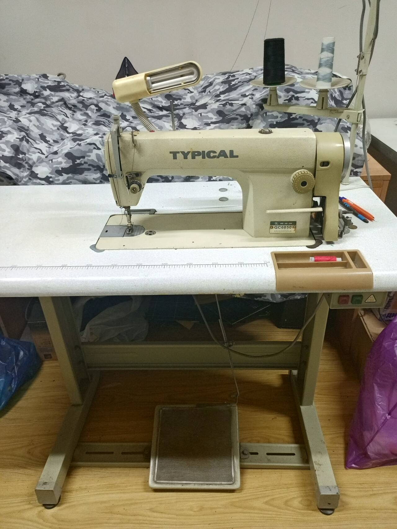 Швейная машина 