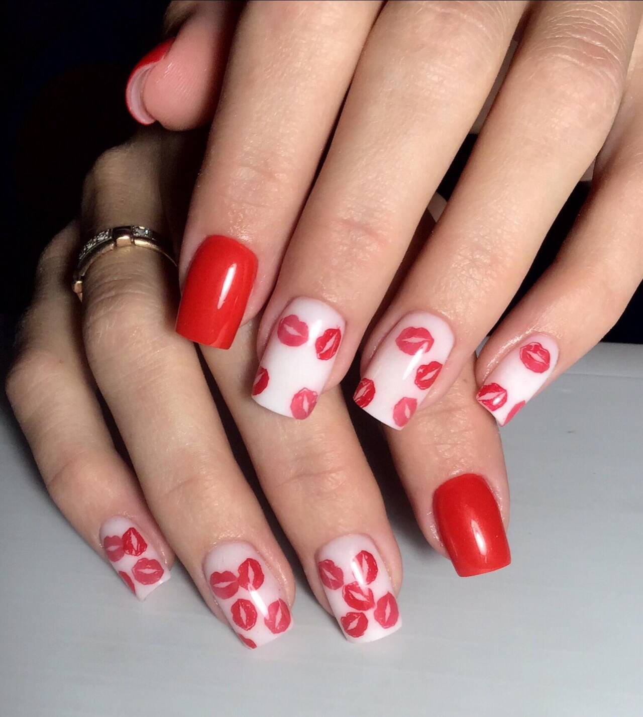 Наращивание ногтей Коррекция ногтей