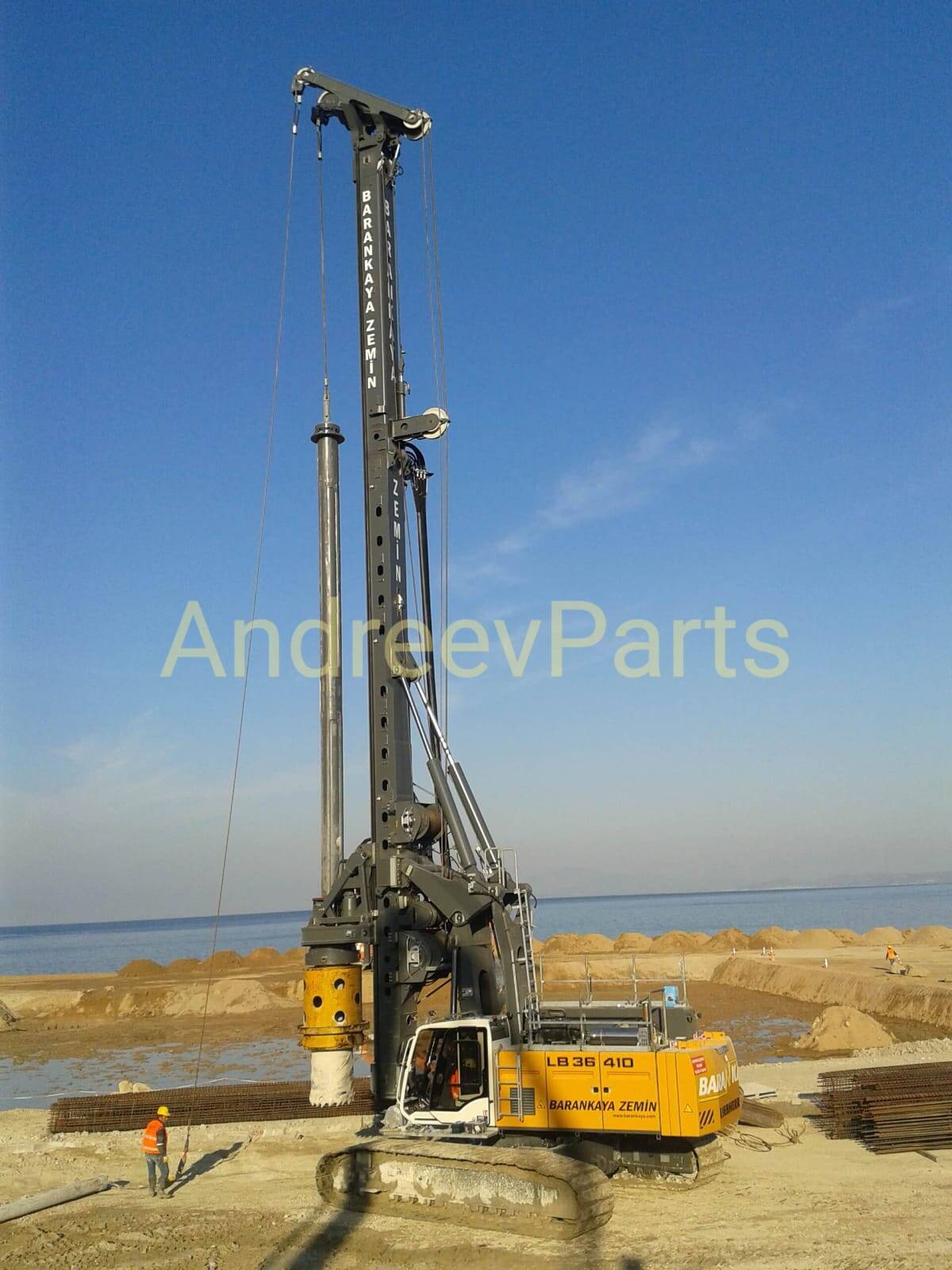 Продается буровая установка Liebherr LB36, 2013 г. в