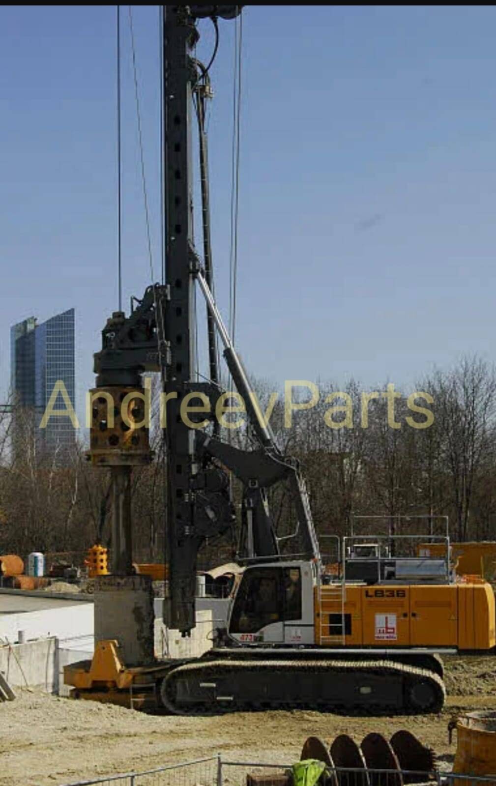 Продается буровая установка Liebherr LB36, 2013 г. в в Санкт-Петербурге фото 2 Транспорт Санкт-Петербург