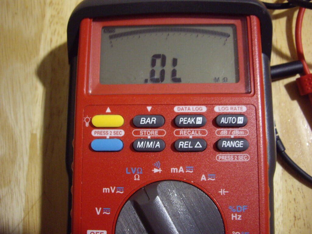 Цифровой мультиметр BENNING MM11  в Челябинске фото 3 Бытовая электроника Челябинск