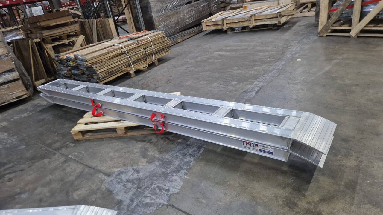 Аппарели для погрузчика, для фургона, фуры, грузовика 