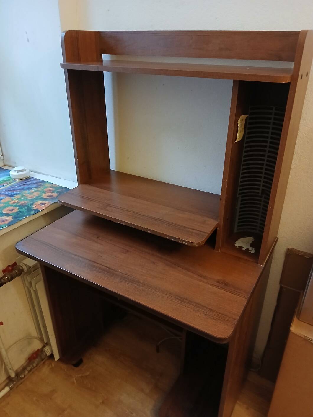 Письменный (компьютерный) стол б/у